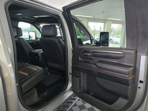 Used 2024 GMC Sierra 2500 AT4 w/ AT4 Premium Plus Package image 42