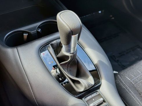 Certified 2024 Honda HR-V LX image 15