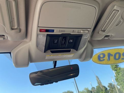 Used 2019 Subaru Forester Limited AWD/4WD image 12