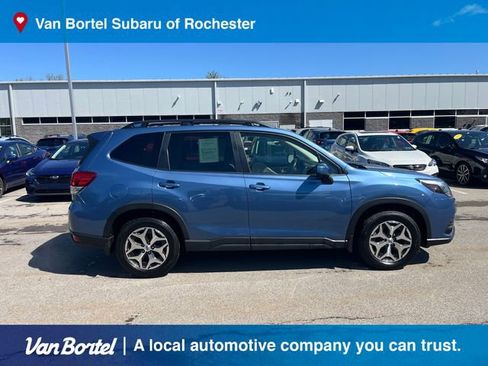 Certified 2023 Subaru Forester Premium AWD/4WD image 6