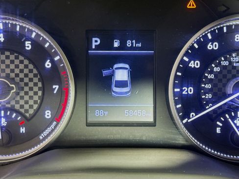 Used 2020 Hyundai Elantra SE w/ Cargo Package (C1) FWD image 16