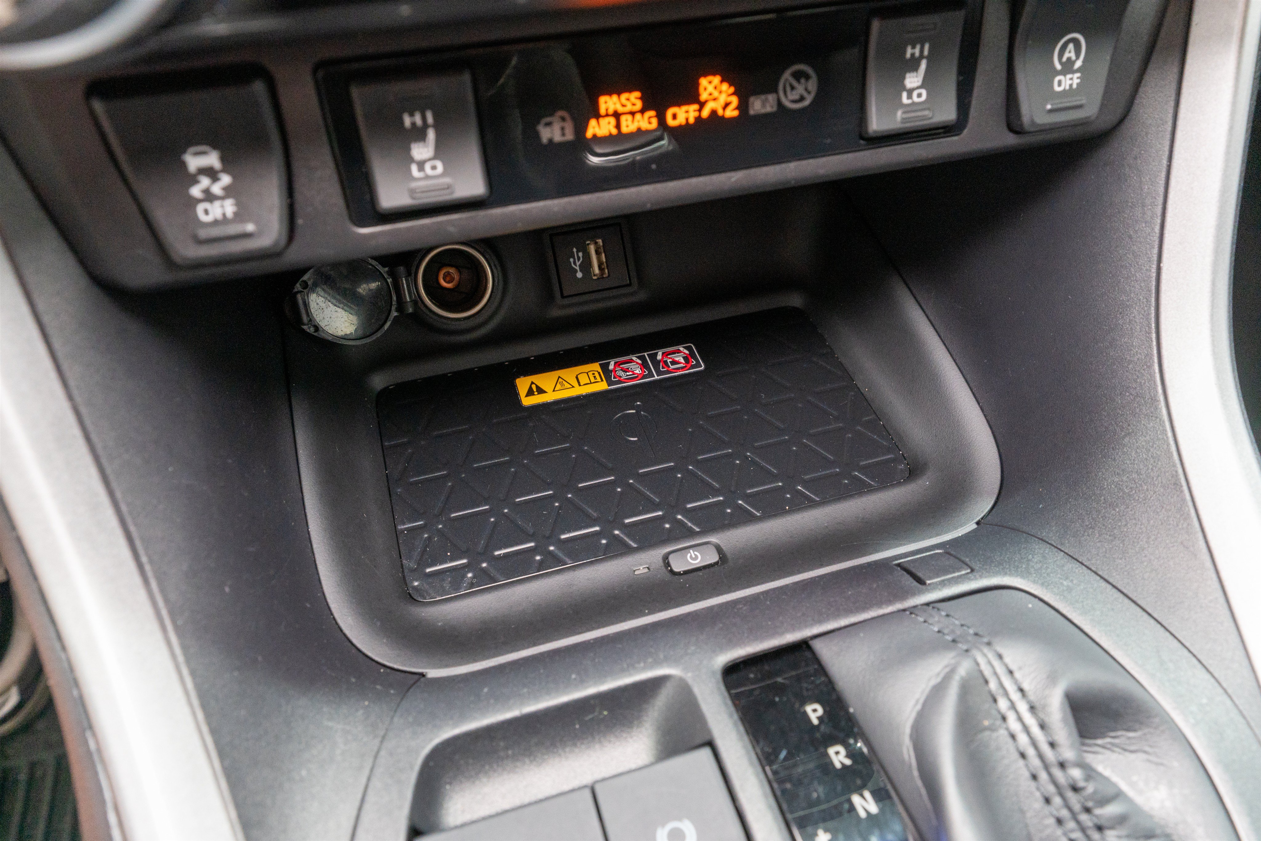 Used 2025 Toyota RAV4 XLE Premium w/ Weather Package FWD image 23