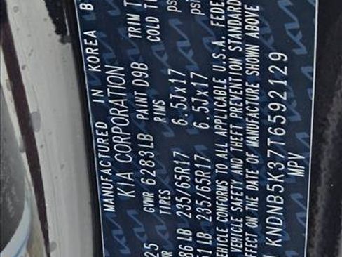 Used 2026 Kia Carnival FWD image 15