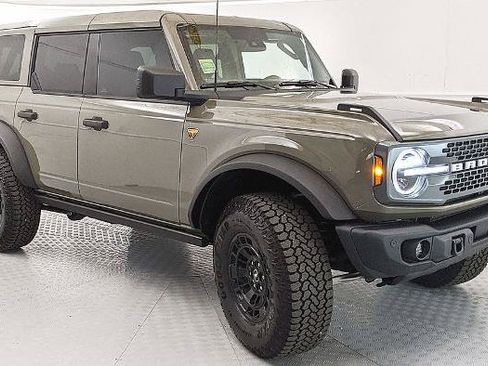 Certified 2026 Ford Bronco Badlands AWD/4WD image 1
