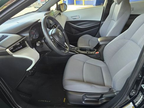 Used 2024 Toyota Corolla SE w/ SE Package FWD image 22