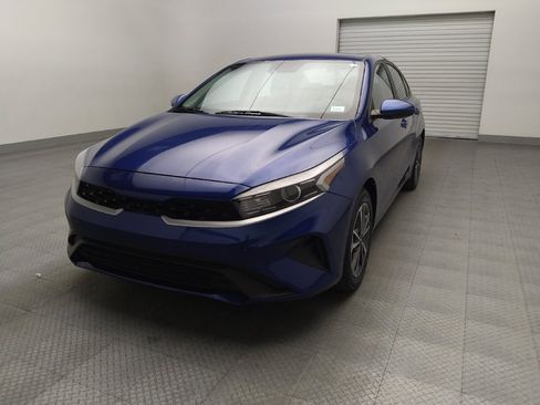 Used 2023 Kia Forte LXS FWD image 15