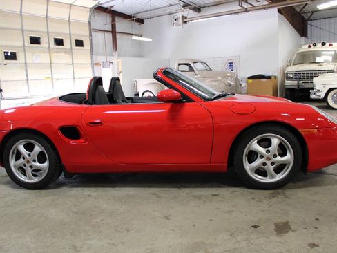 Used 1997 Porsche Boxster RWD image 33