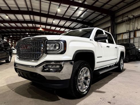 Used 2018 GMC Sierra 1500 SLT w/ SLT Premium Package AWD/4WD image 9