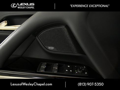 Used 2024 Lexus LX 600 4WD w/ Luxury Package image 43