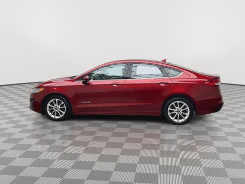 Used 2019 Ford Fusion SE image 33