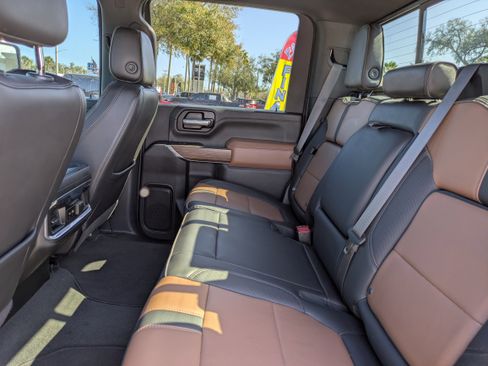 Certified 2022 Chevrolet Silverado 2500 High Country w/ Safety Package II image 17