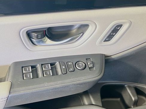 Used 2024 Honda Pilot EX-L image 12