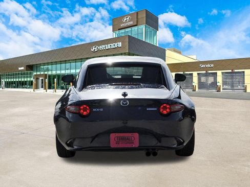 Used 2021 MAZDA MX-5 Miata RF Grand Touring RWD image 7