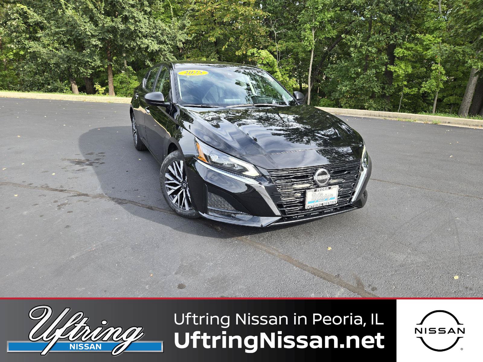 Used 2025 Nissan Altima 2.5 SV FWD image 1