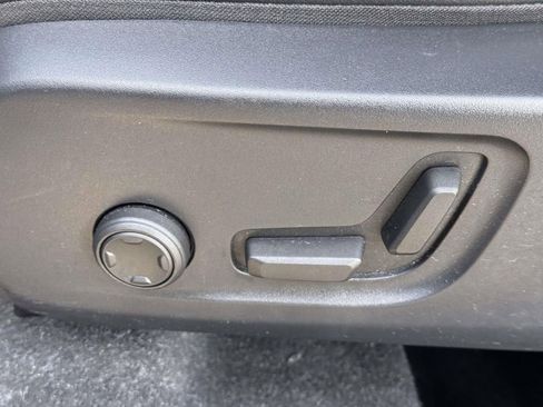 Certified 2023 Volvo XC40 B5 Plus w/ Driver Assist Package image 18