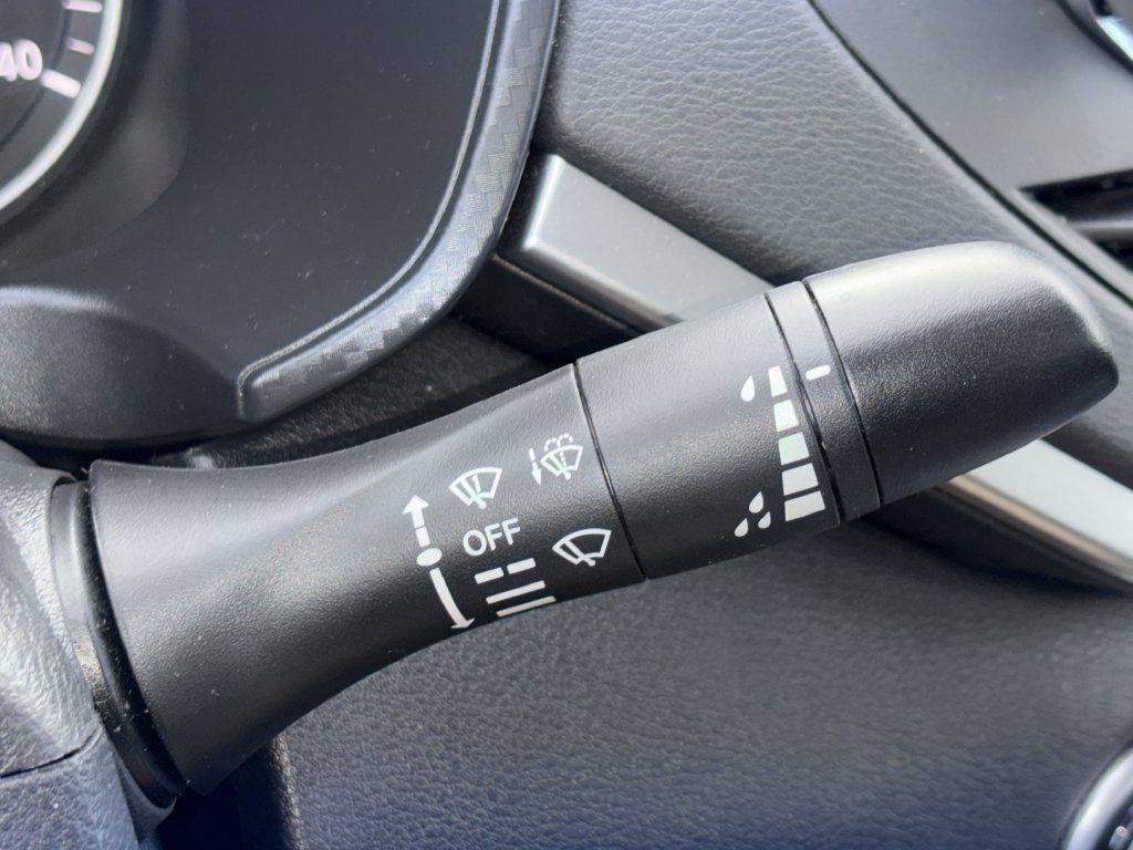 Used 2020 Nissan Altima 2.5 SR FWD image 10