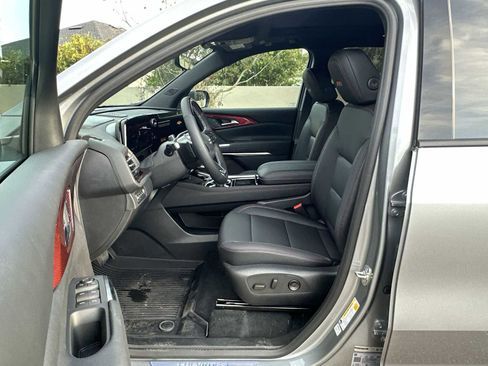 New 2026 Chevrolet Traverse Z71 w/ Enhanced Driving Package image 2