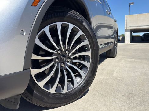 Used 2023 Lincoln Aviator Reserve w/ Equipment Group 201A AWD/4WD image 4
