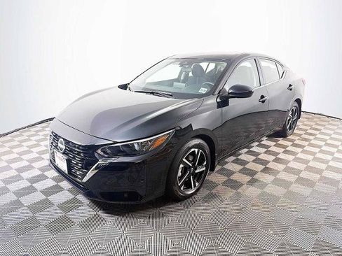 Certified 2025 Nissan Sentra SV FWD image 1