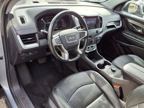 Used 2024 GMC Terrain SLT image 28