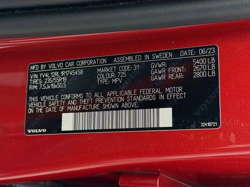 Used 2024 Volvo XC60 B5 Plus w/ Climate Package image 34