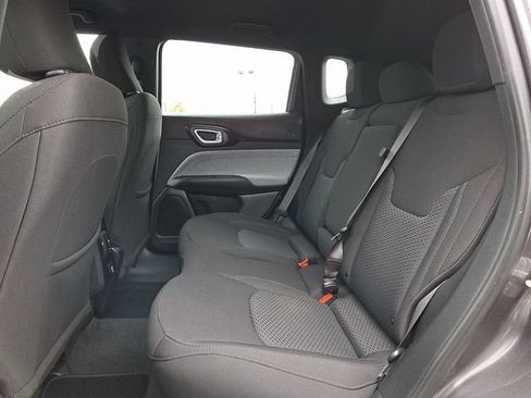 Used 2023 Jeep Compass Sport AWD/4WD image 14