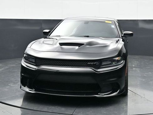 Used 2018 Dodge Charger SRT Hellcat w/ Harman/Kardon Audio Group RWD image 2