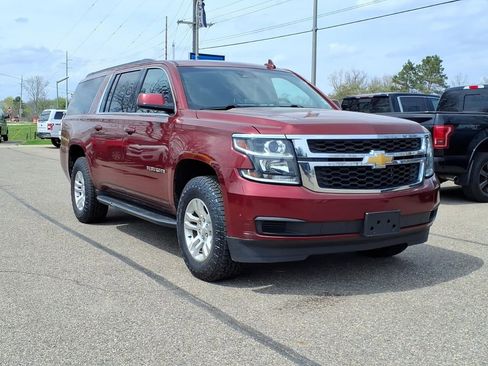 Used 2017 Chevrolet Suburban LT AWD/4WD image 3