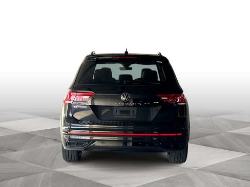Certified 2024 Volkswagen Tiguan SE R-Line FWD image 7