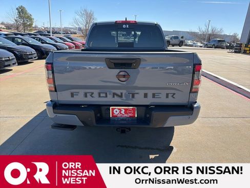 Used 2023 Nissan Frontier PRO-4X w/ Technology Package image 4