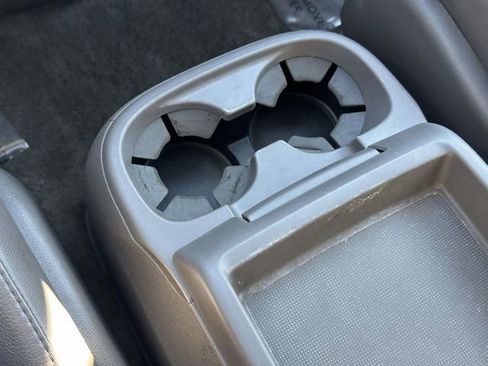 Used 2014 Honda Odyssey Touring Elite image 37