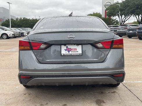 New 2026 Nissan Altima 2.5 SV FWD image 6