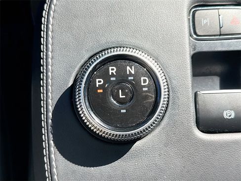 Used 2021 Ford Mustang Mach-E Premium image 18