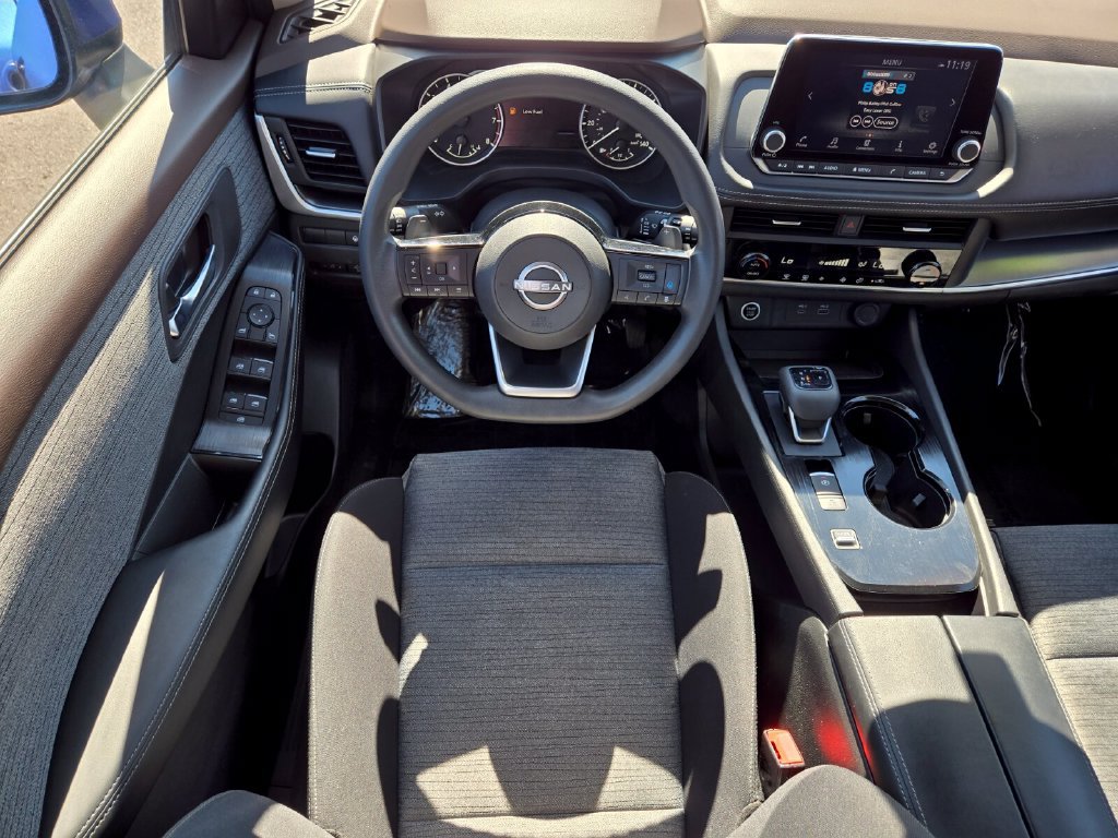 Certified 2023 Nissan Rogue SV FWD image 14