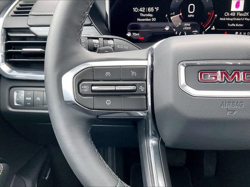 New 2026 GMC Acadia Elevation w/ Black Edition FWD image 19