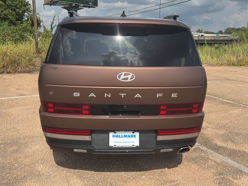 Used 2024 Hyundai Santa Fe Limited FWD image 5