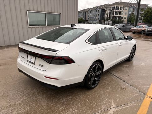 Certified 2023 Honda Accord Sport image 8