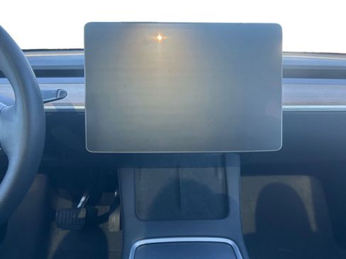 Used 2023 Tesla Model Y Long Range AWD/4WD image 12