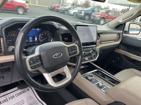 Used 2024 Ford Expedition Max Limited image 10