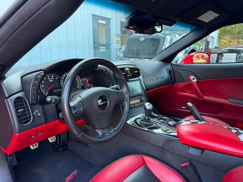 Used 2013 Chevrolet Corvette Z06 RWD image 11