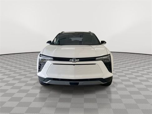 New 2025 Chevrolet Blazer EV LT image 4
