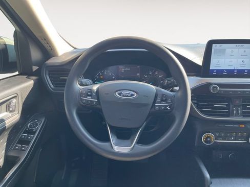 Used 2020 Ford Escape SE FWD image 12