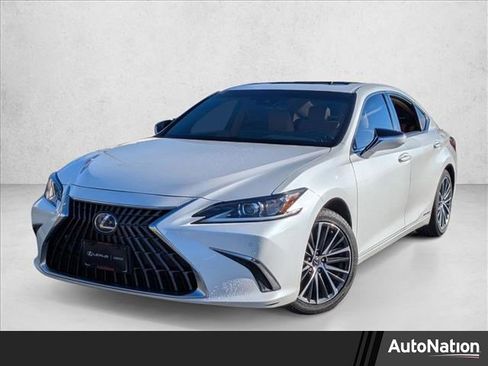 Used 2022 Lexus ES 300h w/ Premium Package image 1