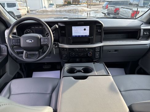 Used 2025 Ford F250 XL w/ XL Driver Assist Package image 32