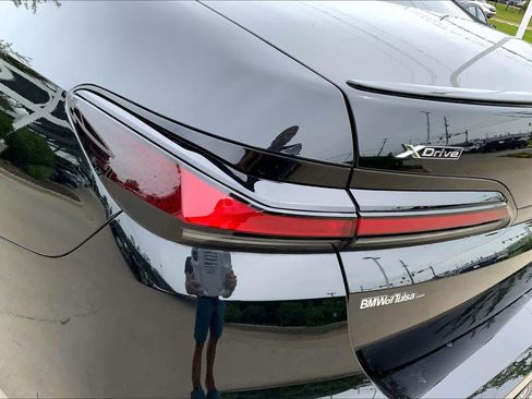 Certified 2024 BMW 760i xDrive w/ Executive Package AWD/4WD image 27