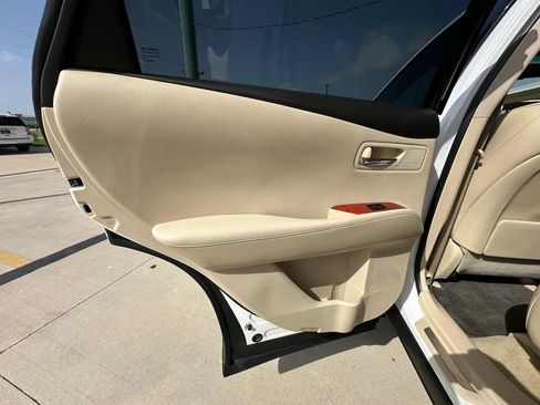 Used 2012 Lexus RX 350 FWD w/ Premium Pkg image 32