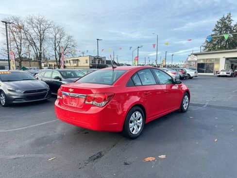 Used 2014 Chevrolet Cruze LS image 5