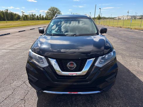Used 2018 Nissan Rogue SV w/ Premium Package AWD/4WD image 19