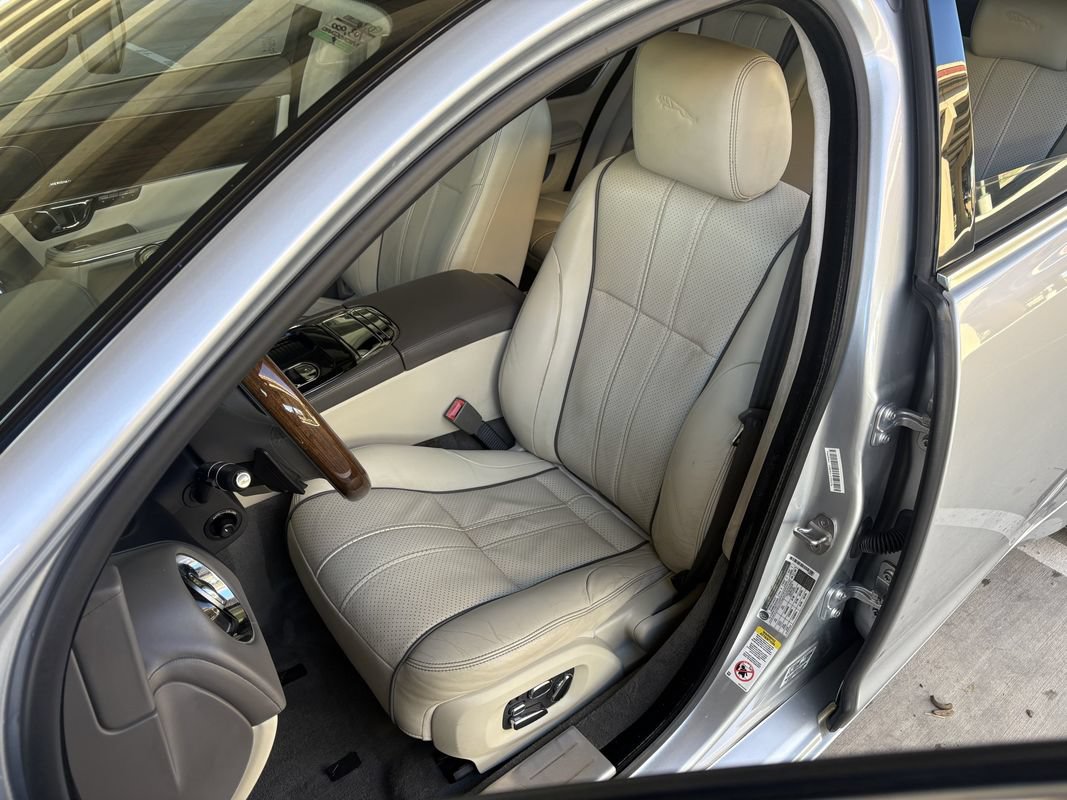 Used 2014 Jaguar XJ L Portfolio RWD image 12