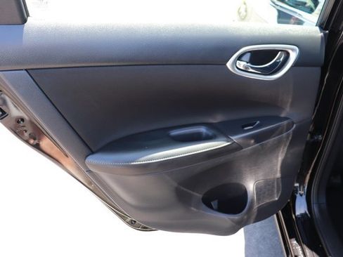 Used 2018 Nissan Sentra SV FWD image 13